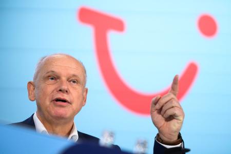 Tui-Chef Sebastian Ebel blickt trotz der geopolitischen Unsicherheiten zuversichtlich auf das zweite Geschäftshalbjahr. (Archivbild)