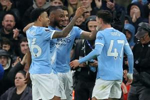 ManCity hält Titelkampf spannend