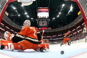 NHL: Golden Knights stürmen in die Conference Finals