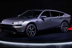 Honda Hybrid Sedan Prototype