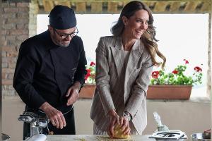 Prinzessin Kate knetet Pasta auf italienischem Ferienhof