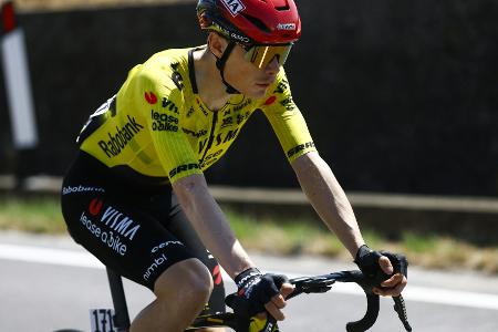Vingegaard gewinnt erste Giro-Bergankunft und halbiert Rückstand