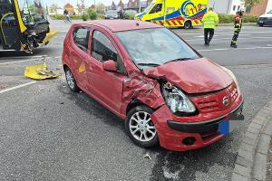 Bild des verunfallten Nissans.

Foto: Gemeindepressesprecher, S. Eriksen