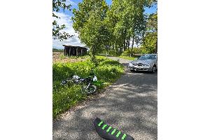 Das Foto zeigt die verunfallten Fahrzeuge zum Verkehrsunfall in Westeresch.