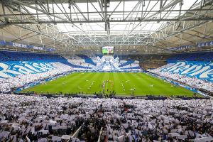Schalke krönt Meistersaison - Braunschweig entgeht Relegation