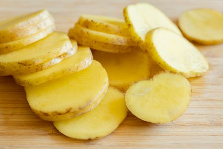 Rohe Kartoffelscheiben