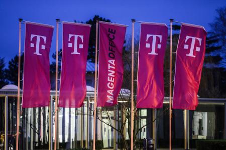 Bei der Telekom gibt es Grund zur Freude: Der Magenta-Konzern hat einen KI-Auftrag des Bundes an Land gezogen. (Archivbild)