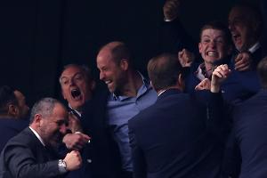 Prinz William feiert Aston Villas Europa-League-Triumph auf Party