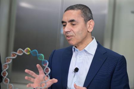 Biontech-Mitbegründer Gründer Ugur Sahin verlässt das Unternehmen. (Archivbild)