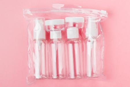 Platzsparende Beauty-Essentials fürs Handgepäck