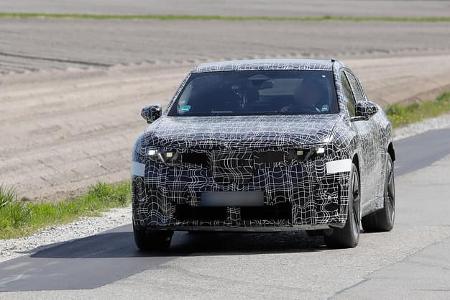 Erlkönig BMW iX4