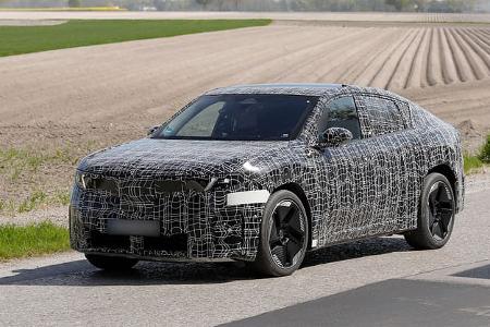 Erlkönig BMW iX4