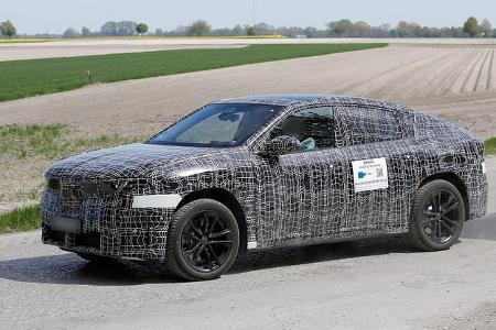 Erlkönig BMW iX4