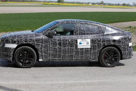 Erlkönig BMW iX4