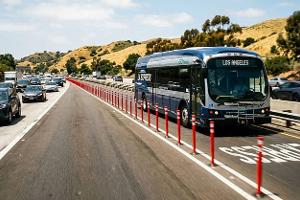 Kalifornien denkt über 225-km/h-Busse nach