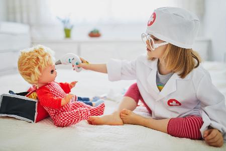 Gibt's wirklich: Puppendoktor