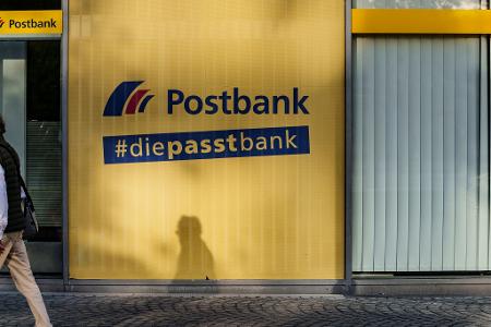 Im Tarifkonflikt bei der Postbank macht Verdi erneut mit Warnstreiks Druck. (Archivbild)