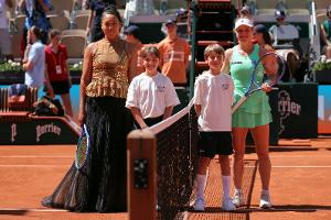 Siegemund unterliegt "Fashion-Queen" Osaka