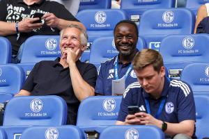Schalke löst Vertrag mit Ex-Kaderplaner Manga auf