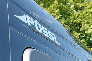 Pössl Logo auf der Tür