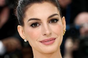 Anne Hathaway