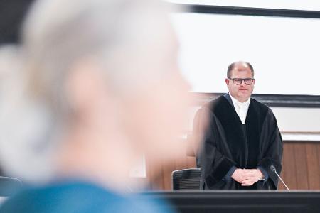 Der Vorsitzende Richter zeigte sich in seiner Urteilsbegründung von der Schuld der Angeklagten überzeugt. 