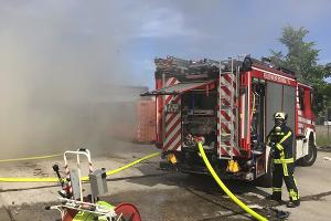 Stadt Bochum; Feuerwehr und Rettungsdienst
brennender Container Rauchentwicklung