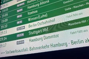 Der Stellwerkausfall bei Lüneburg ist laut Bahn behoben. Der Verkehr zwischen Hamburg und Berlin rollt wieder an. 