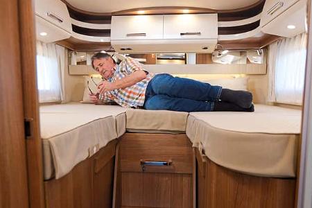 f_Carthago C2 Tourer Bett