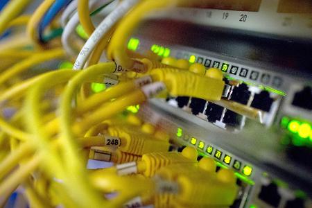 Bisher wagten sich vor allem private Unternehmen oder Fintechs an diese Technologie heran. (Symbolbild)