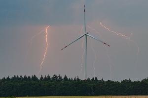 Der Wetterdienst sieht schwere Gewitter aufziehen. (Archivbild)