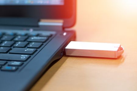 Maximale Flexibilität: Programmstart vom USB-Stick