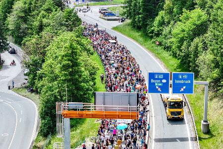 Tausende demonstrierten gegen die Umweltbelastungen durch den Transitverkehr