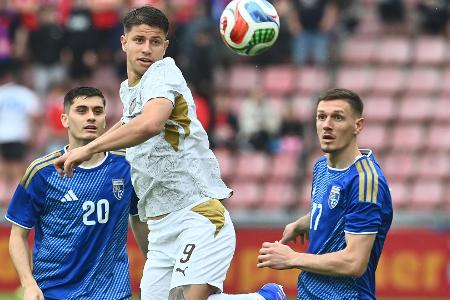 Hlozek trifft: Tschechien schlägt Kosovo
