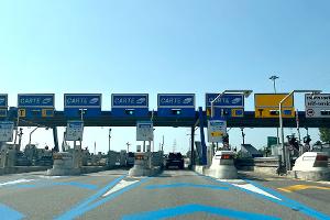 In Italien soll es bei Verspätungen wegen Autobahn-Baustellen jetzt Geld zurückgeben. (Archivbild)