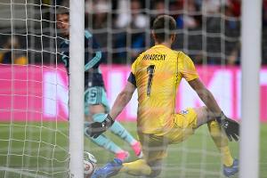 Hradecky als Fan: Bei der WM mit "Tah- oder Wirtz-Trikot"