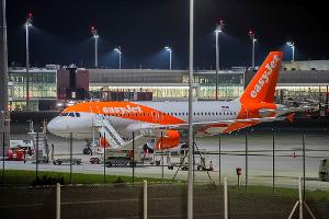 Der britische Billigflieger Easyjet könnte von einem US-Investor übernommen werden.