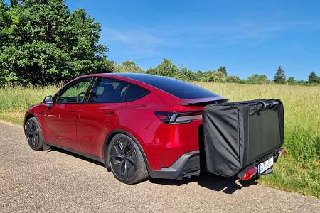 Auto rot, Thule Outset, Zelt, Anhängerkupplung, Dachzelt, Camping