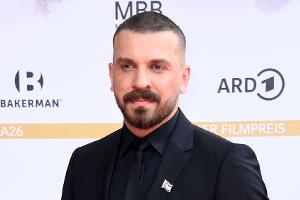 "Du fehlst bis heute": "Tatort"-Star Edin Hasanović erinnert an Vater
