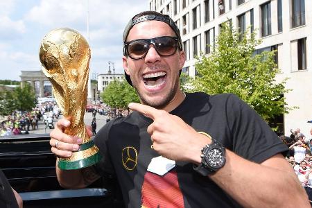Fußball-Dokus stimmen im TV und Stream auf die WM ein