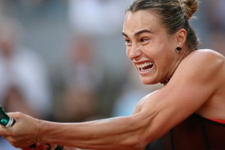 Sieg in der Nightsession: Sabalenka schlägt Osaka