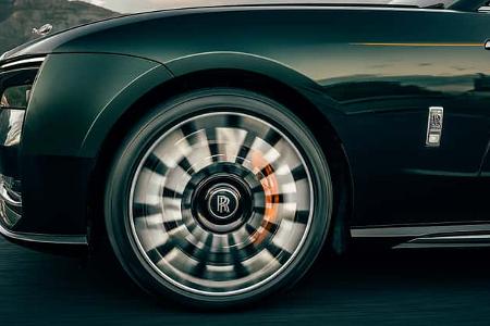 Rolls-Royce Spectre Series 2