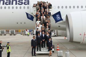 Um 14.28 Uhr: DFB-Team Richtung WM aufgebrochen