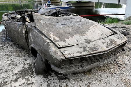 Opel Manta Wasserleiche