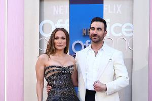 Jennifer Lopez dementiert Dating-Gerüchte um Co-Star Brett Goldstein