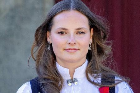 Prinzessin Ingrid Alexandra eilt wegen kranker Mette-Marit nach Hause