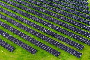 Mit dem Vorstoß will die EU-Kommission mehr Investitionen in die Energiewende ermöglichen. (Archivbild)