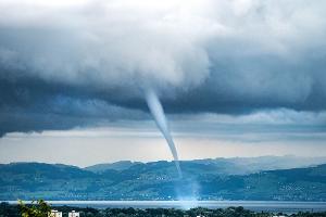 "Prinzipiell" seien die Voraussetzungen für Tornados gegeben, heißt es beim DWD. (Archivbild)