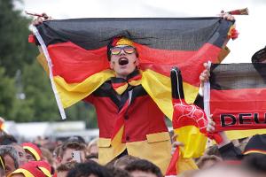 Friede, Freude, Schlaaand: Von der Wucht des Public Viewing