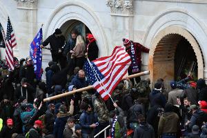 Beim Sturm aufs US-Kapitol am 6. Januar 2021 war auch der damals 19 Jahre alte Kadett Elias Irizarry dabei - mittlerweile hat er eine Anstellung beim US-Verteidigungsministerium. (Archivbild)